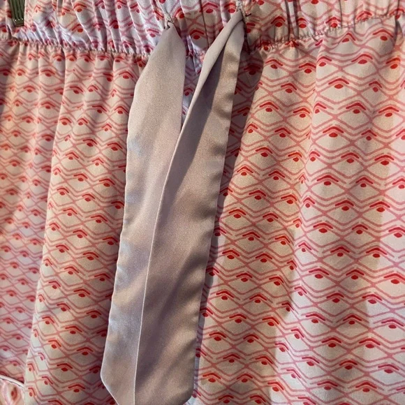VICTORIA’S SECRET Silky Pajama Shorts - Size Medium 💕 - Picture 3 of 5